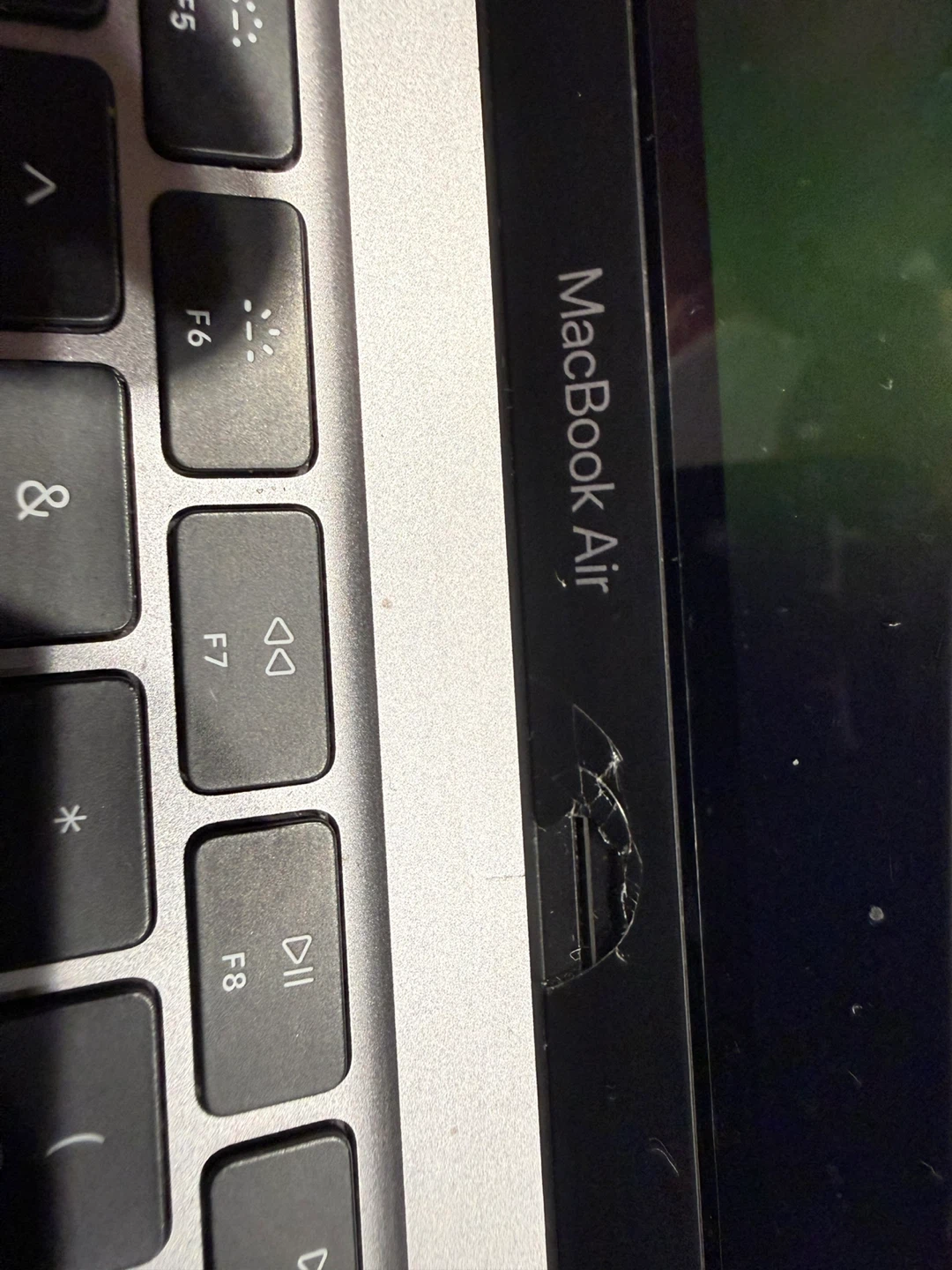 MacBook Air 13” (2020) – Intel i5, 8GB RAM, 256GB SSD - photo 4