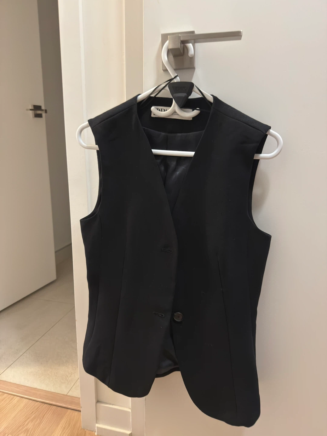 Black Vest - Zara
