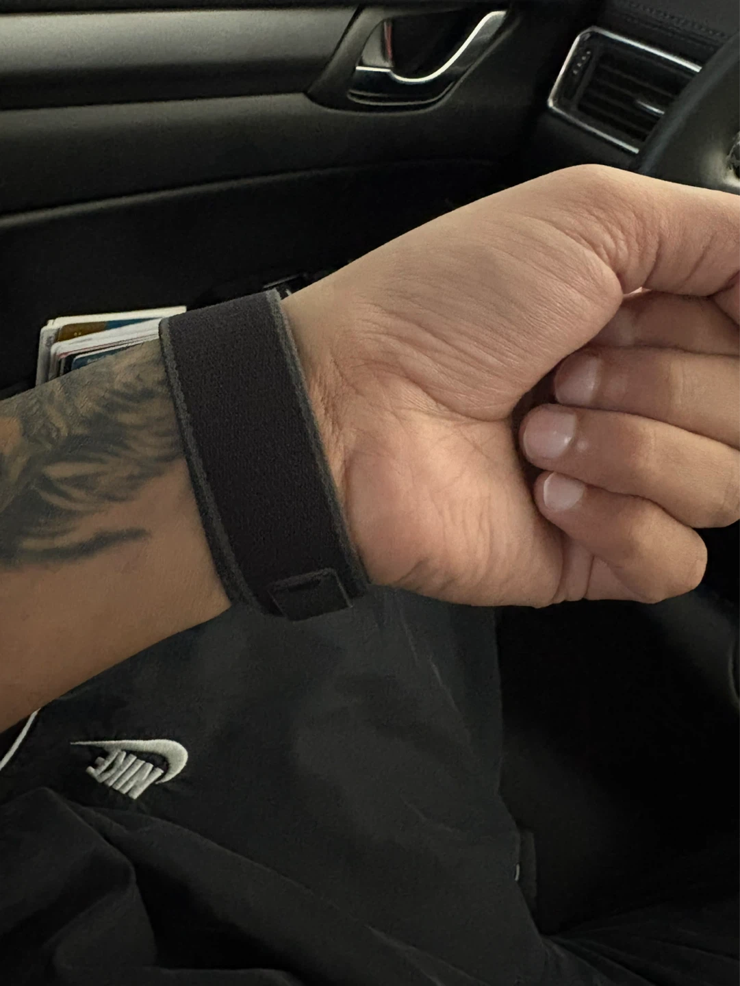 Apple Watch Ultra 2 - photo 2