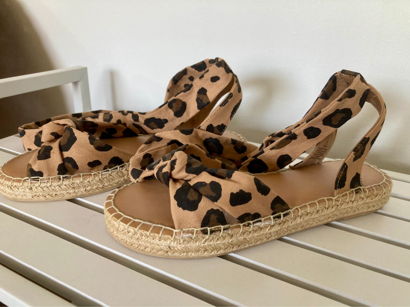 BNWOT Espadrilles Sz 8 - photo 2