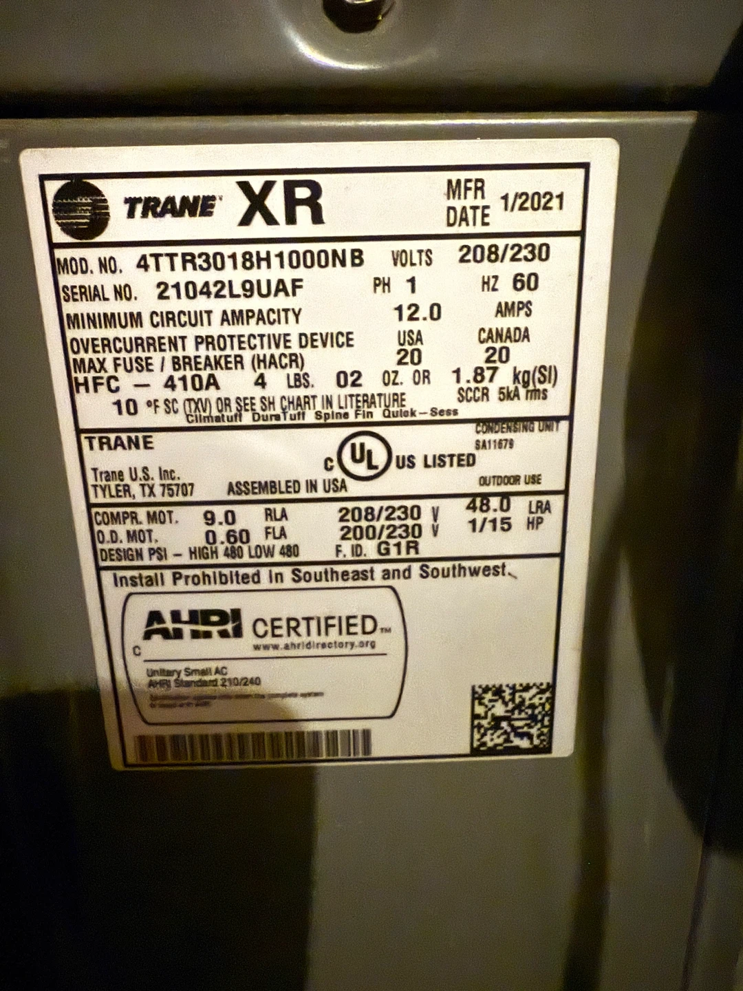 Trane XR Air Conditioner Unit 4TTR3018H1000NB