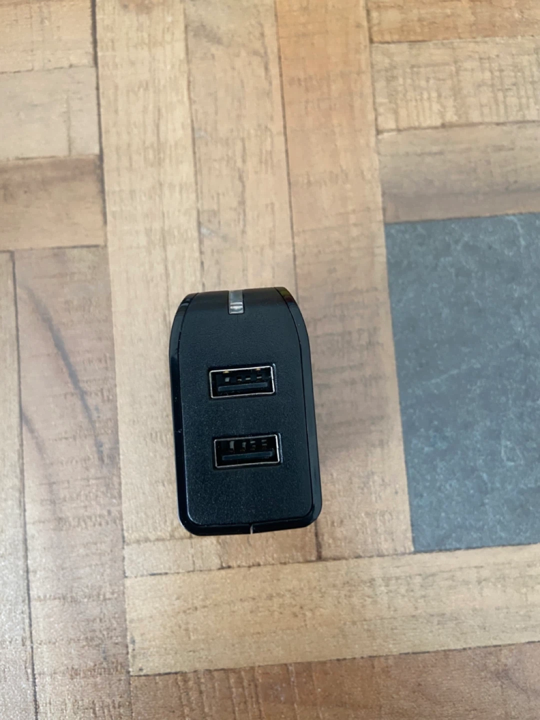 Insignia- 2-Port USB Wall Charger