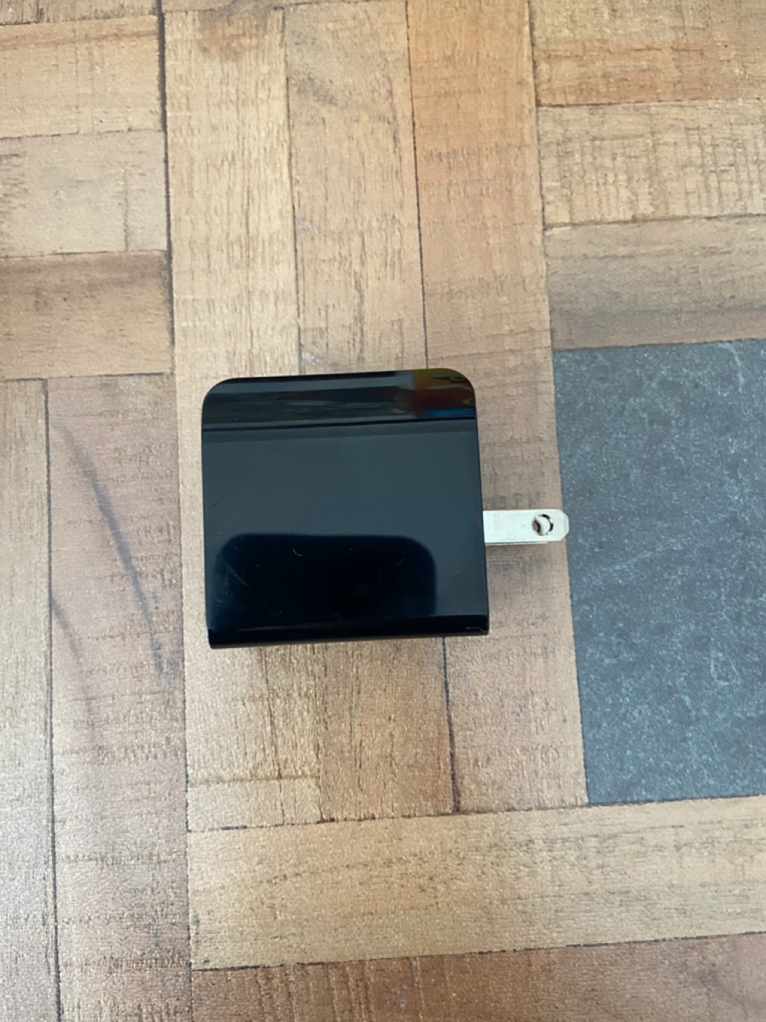 Insignia- 2-Port USB Wall Charger - photo 2
