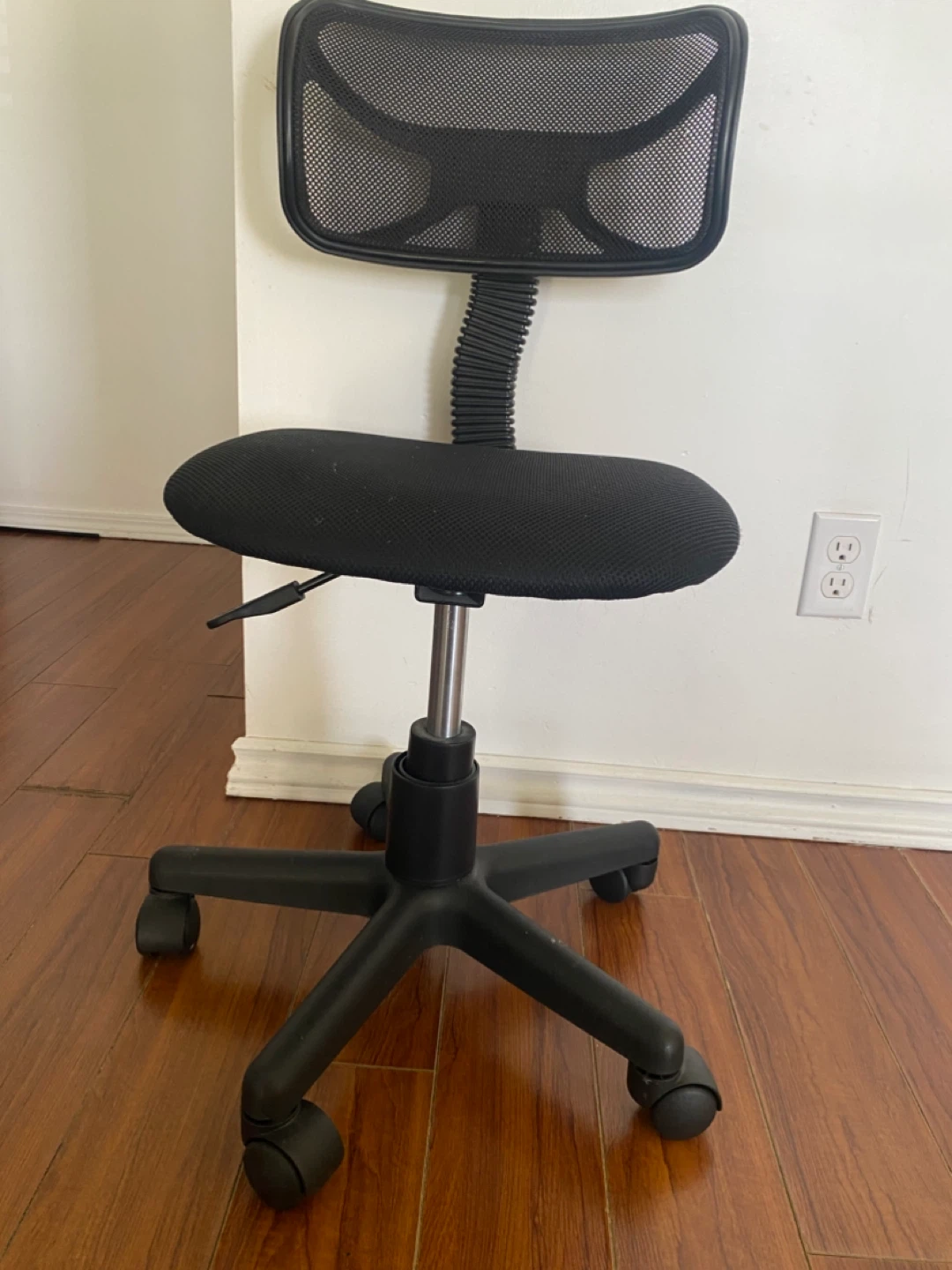 Black Mesh Back Office Chair