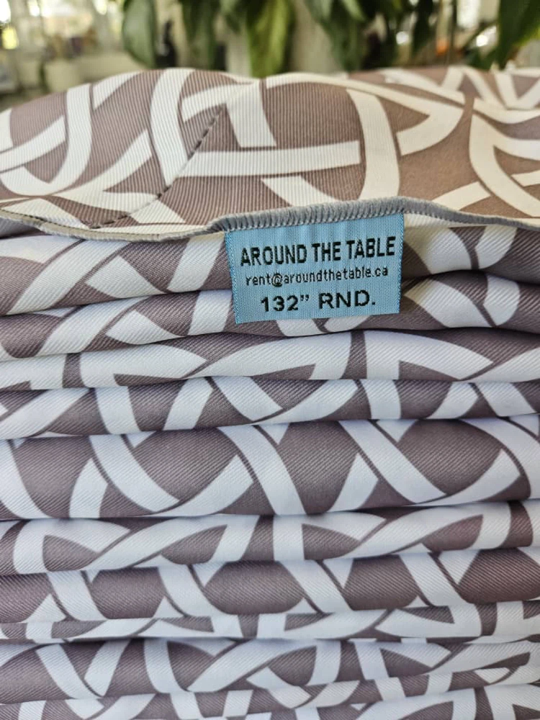 Set of 10. Around the Table 132" Round Tablecloth - photo 4