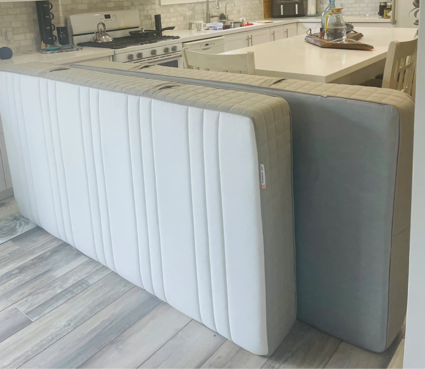 IKEA Hemnes daybed + 2 mattresses 550.00 (like new) - photo 4