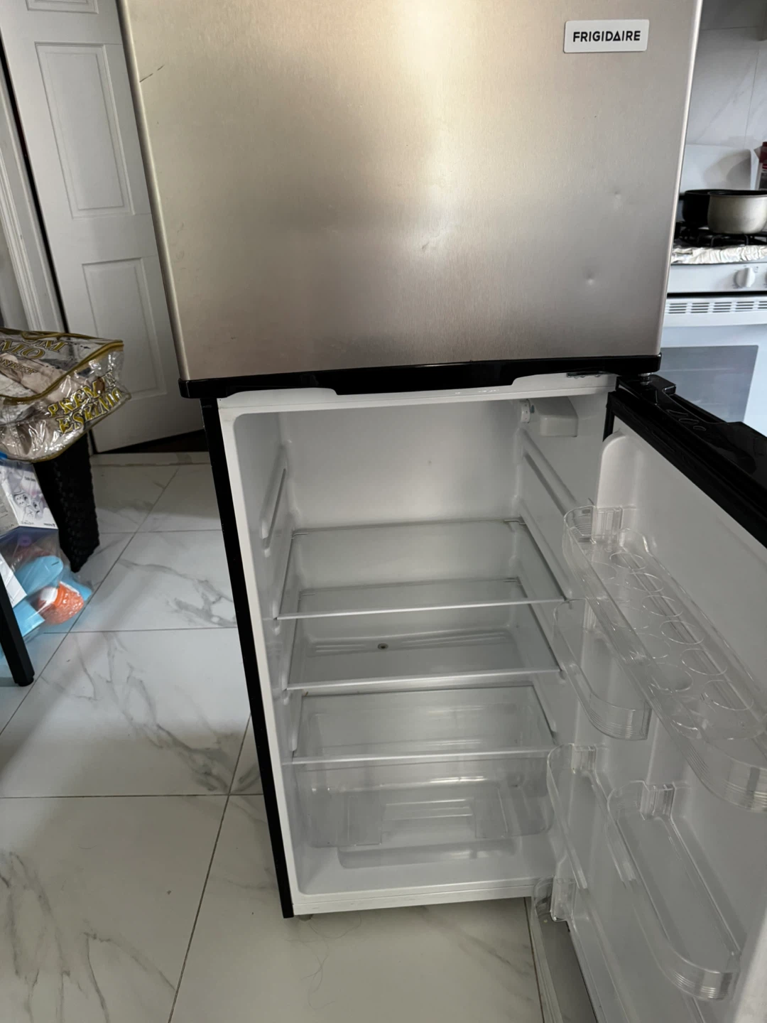 Frigidaire Stainless Steel Top Freezer Refrigerator - photo 3