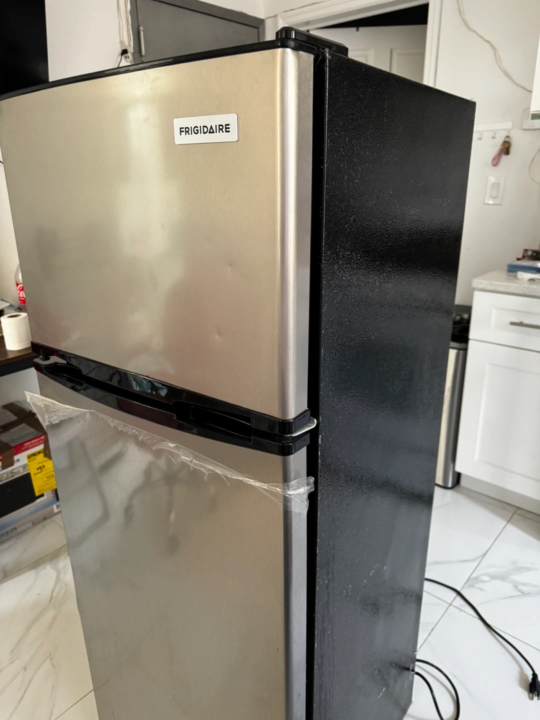 Frigidaire Stainless Steel Top Freezer Refrigerator