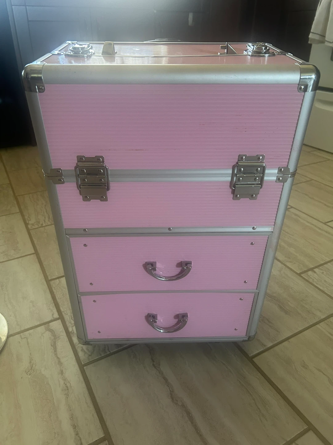 Pink Rolling Makeup Train Case