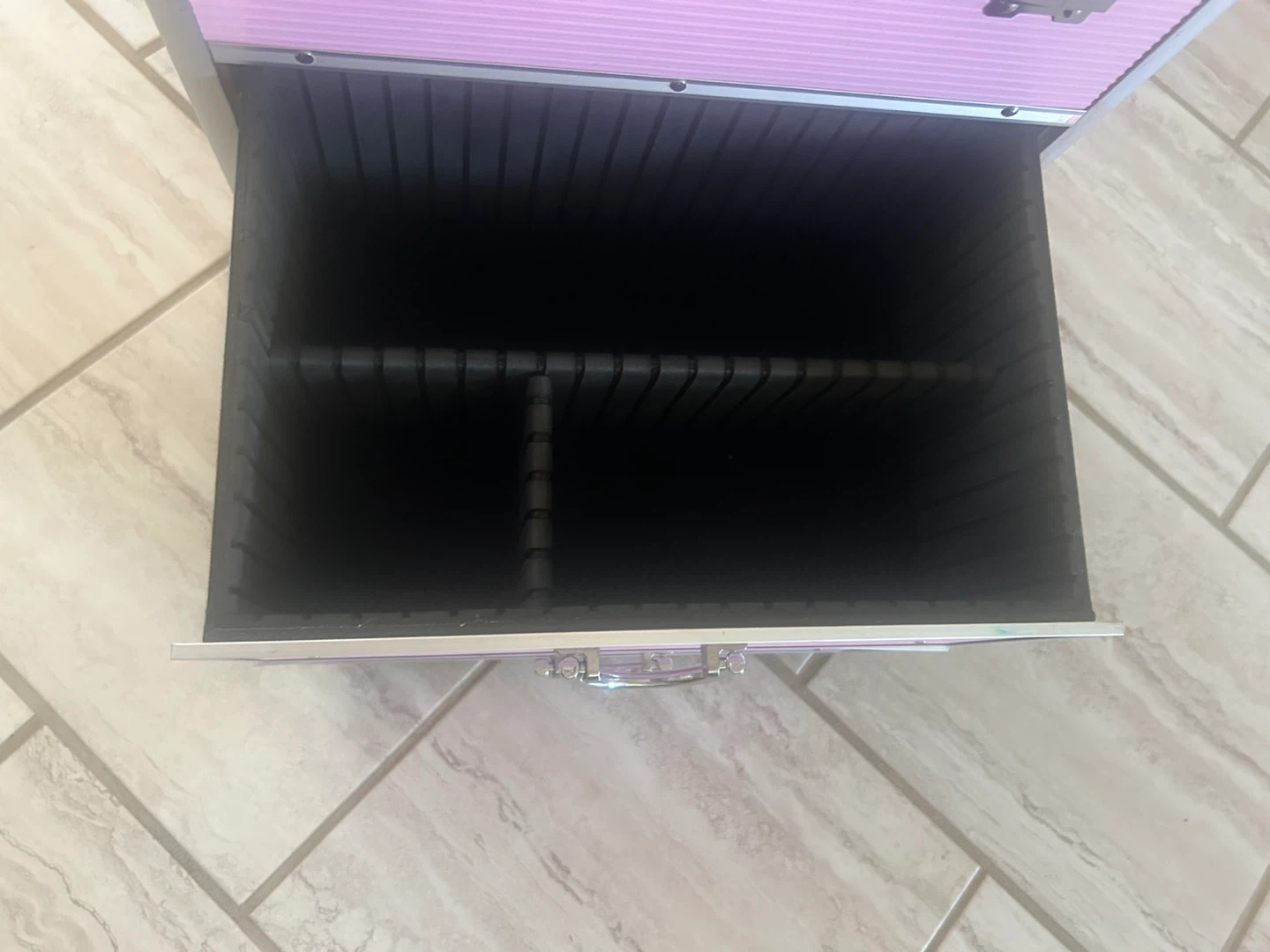 Pink Rolling Makeup Train Case - photo 3