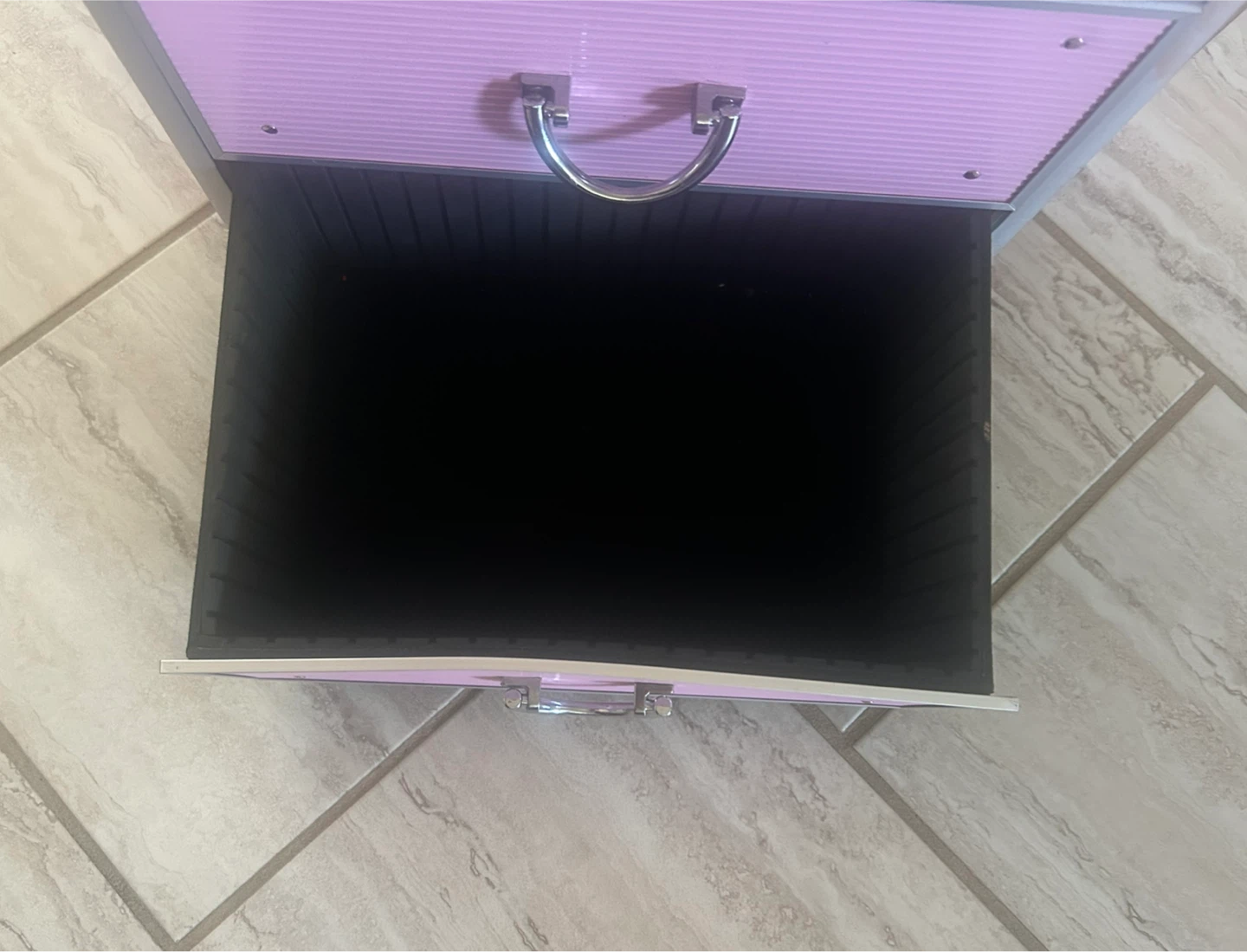 Pink Rolling Makeup Train Case - photo 4