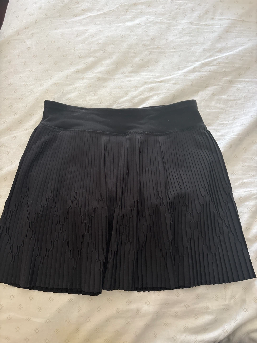 Ivivva Girls Black Pleated Mini Skirt