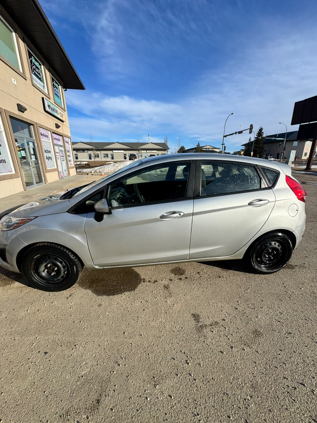 2012 Ford Fiesta - photo 2