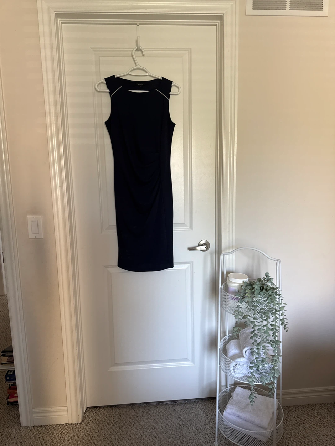 RW&CO. Navy Ruched Sheath Dress - XS/TP