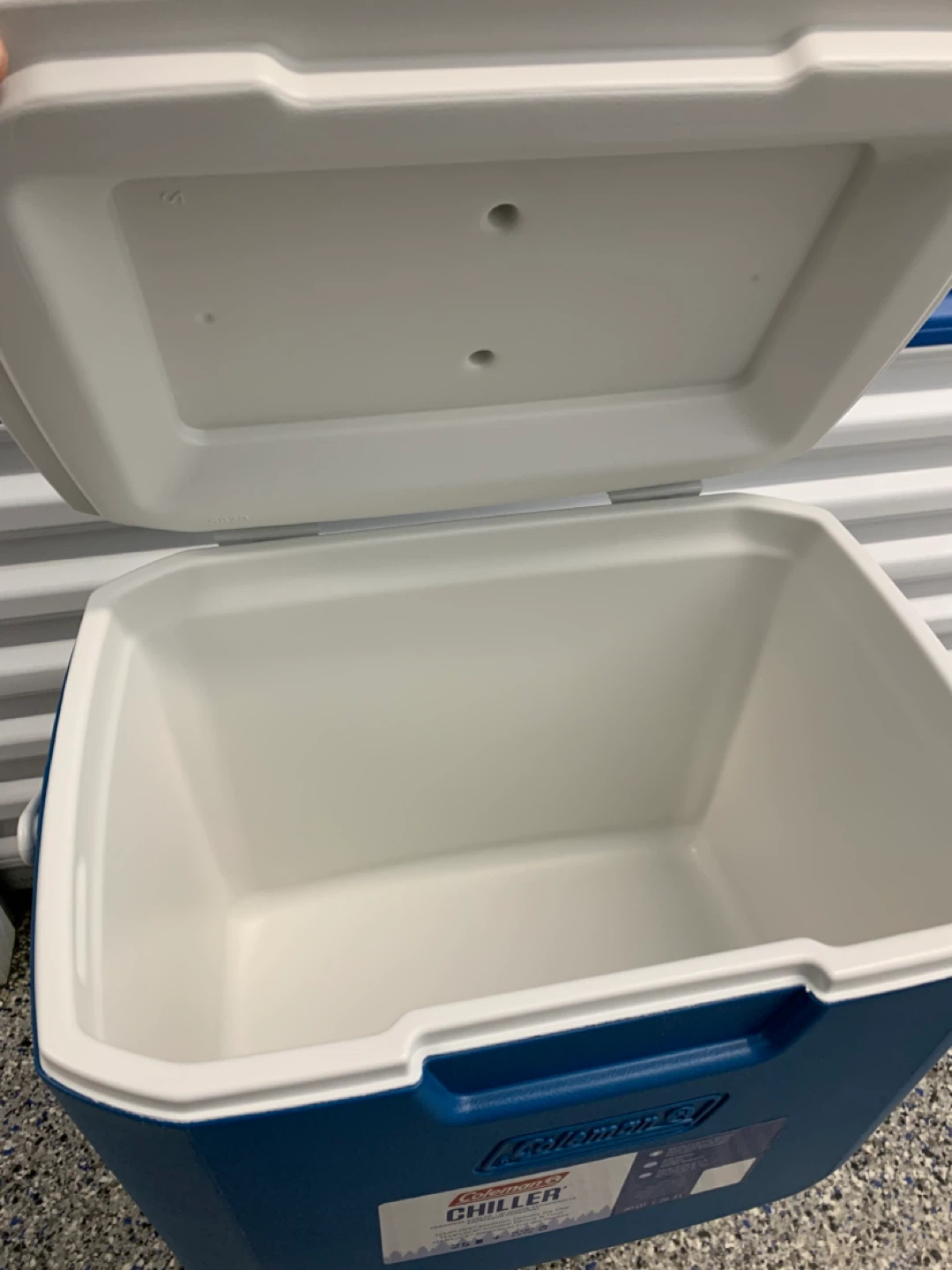 Coleman 30 Quart Chiller Cooler - photo 2