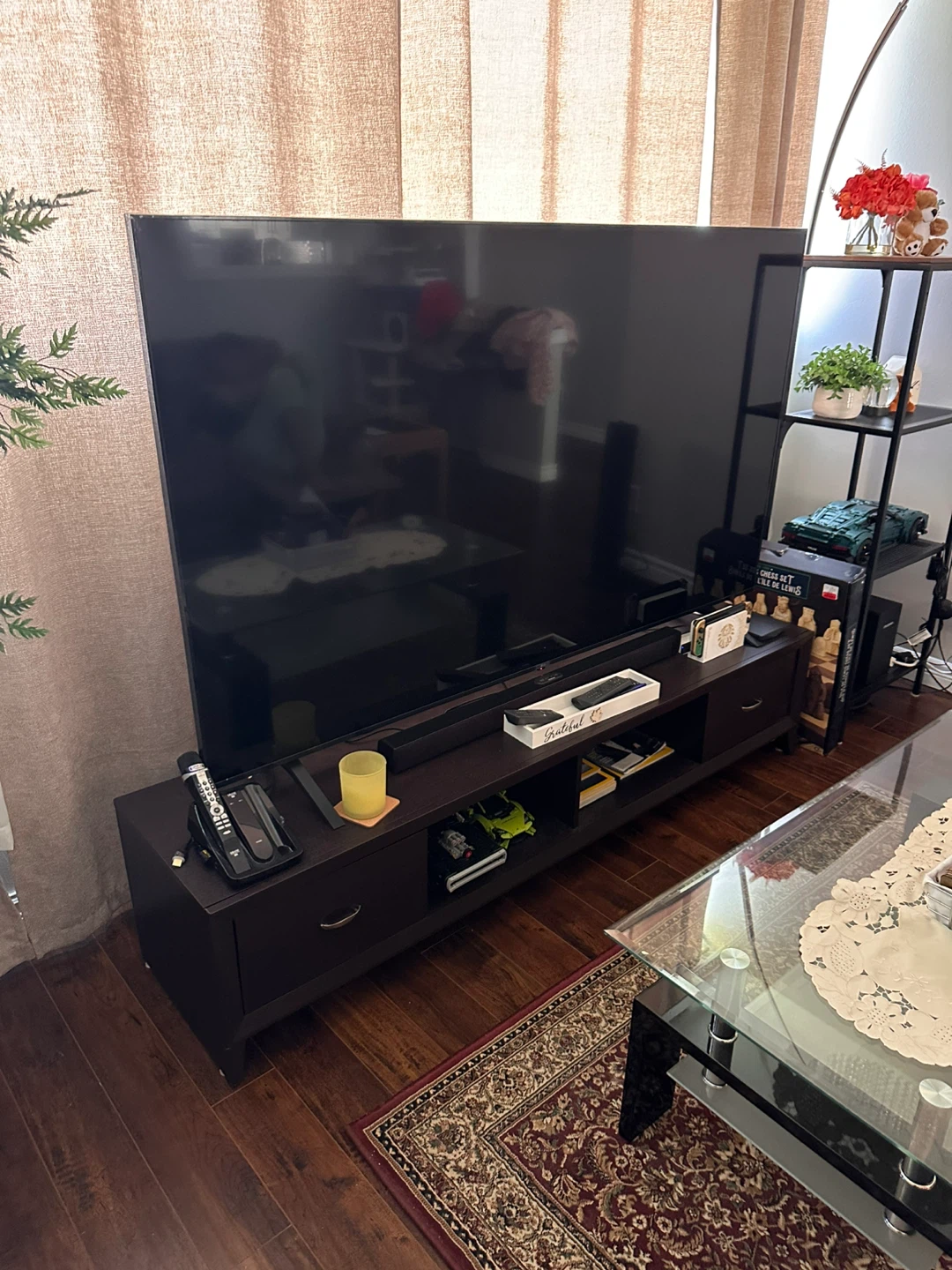 75inch LG TV, Speaker and TV Stand