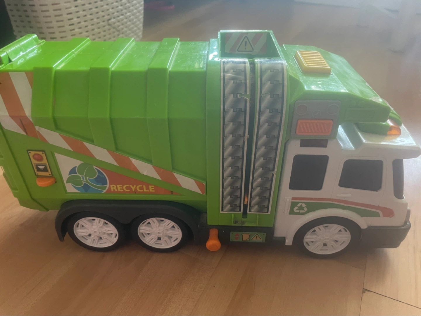 Dickie Toys Garbage Truck