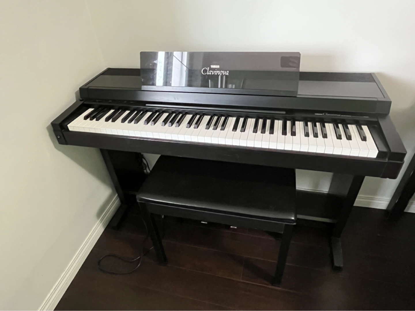 Yamaha Clavinova CLP-200 Digital Piano (Minor Key Issue）