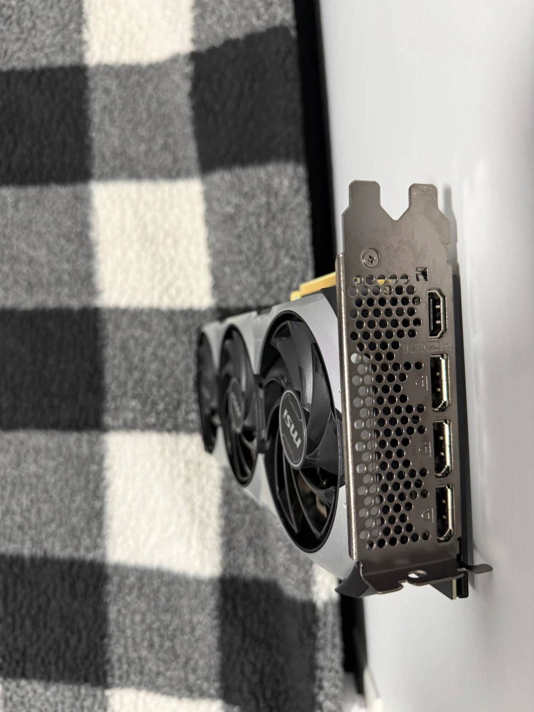 MSI GeForce RTX 4070 Super Graphics Card - photo 4
