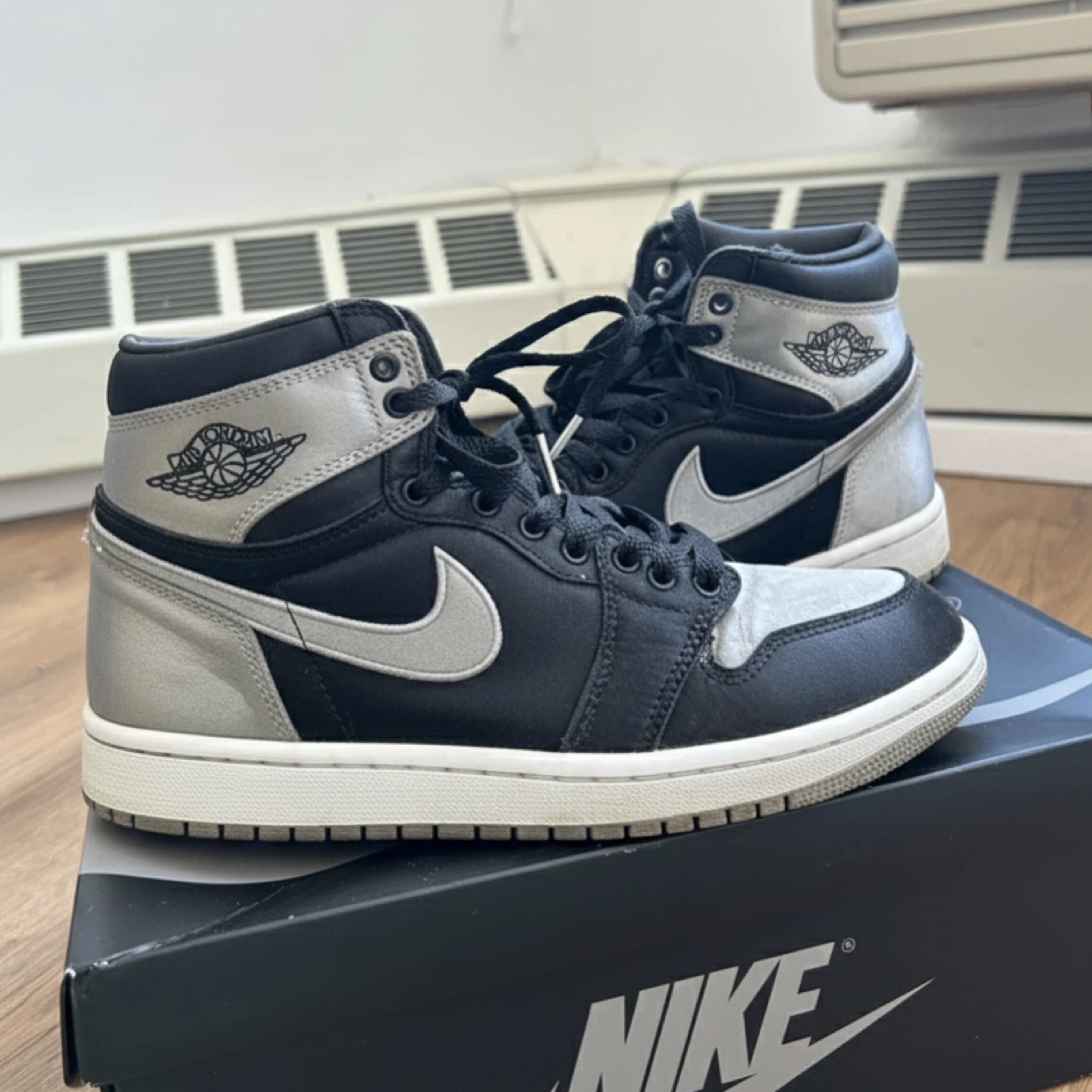 Jordan 1 high OG black and grey trainers Size - 8 - photo 2