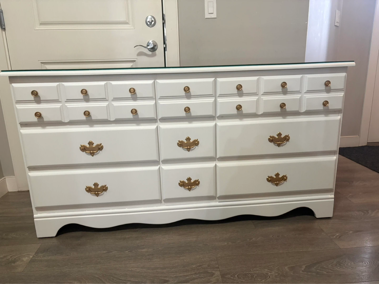 White 9-Drawer Dresser with Glass Top
