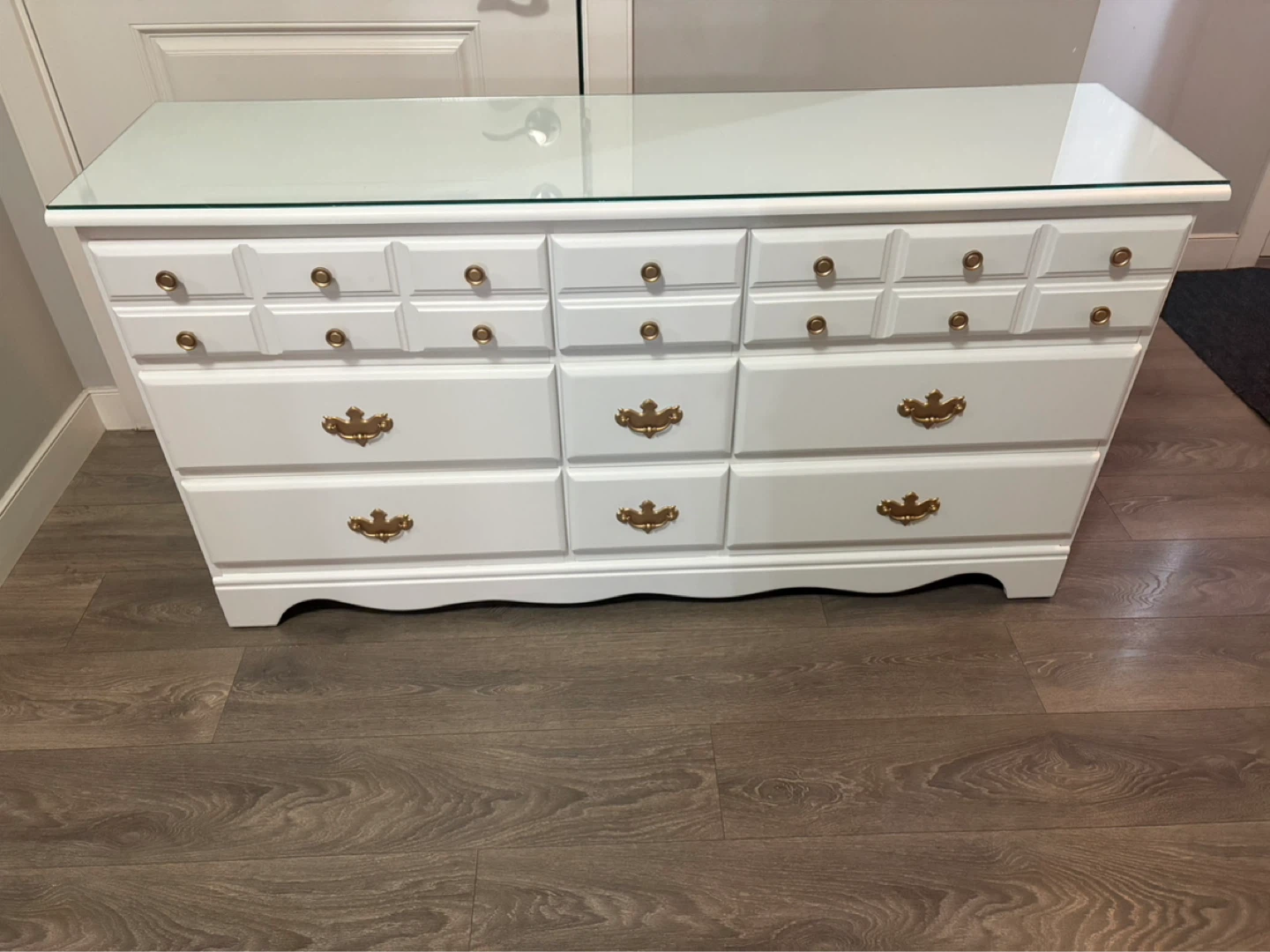 White 9-Drawer Dresser with Glass Top - photo 2
