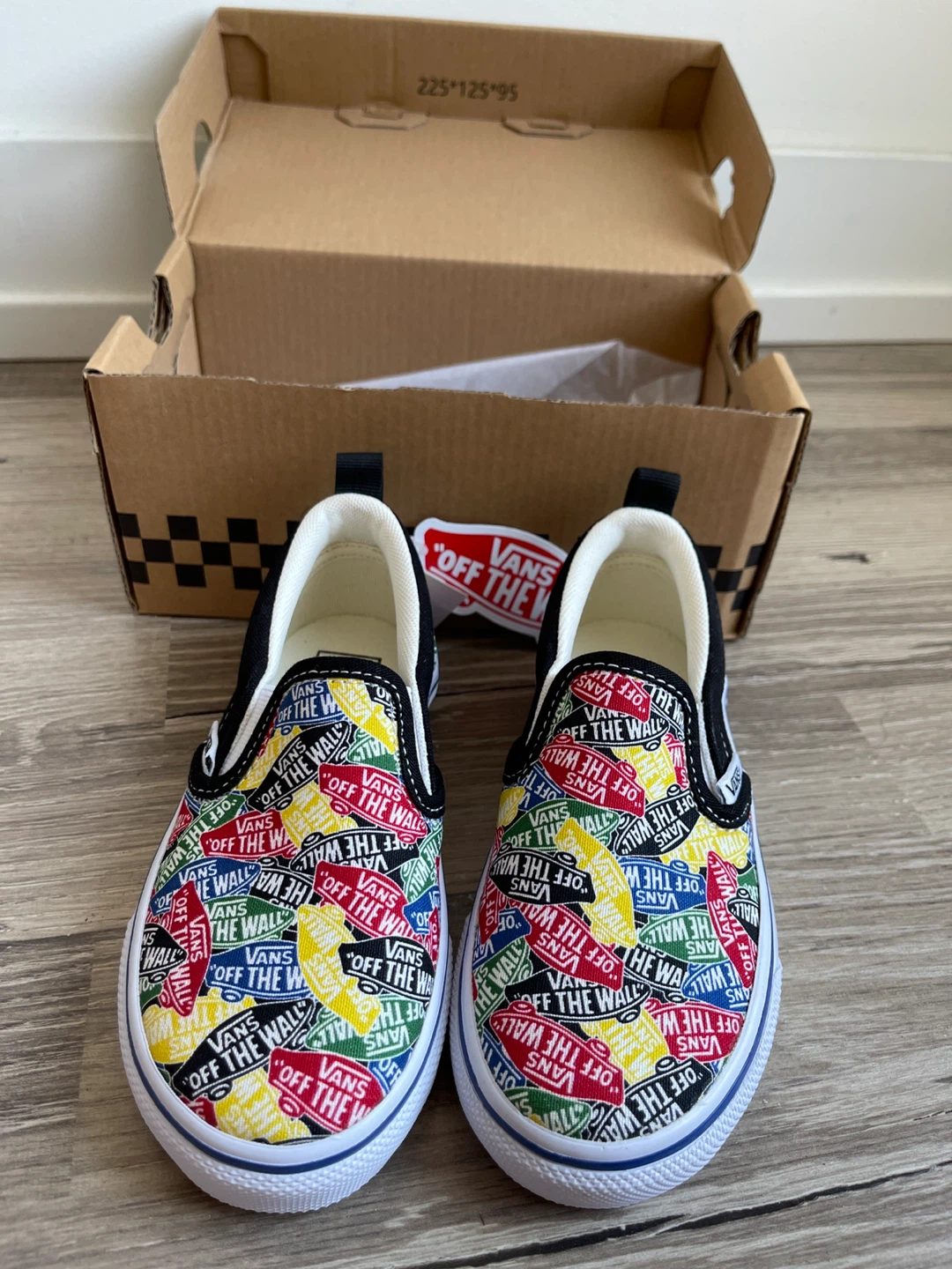 Vans "Off The Wall" Slip-On Shoes - Kids US 11.5
