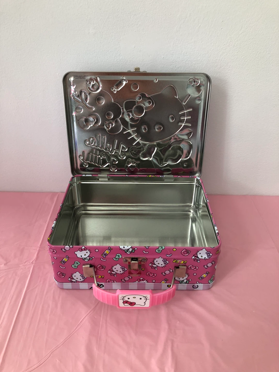 Hello Kitty Tin Lunch Box Case - photo 2
