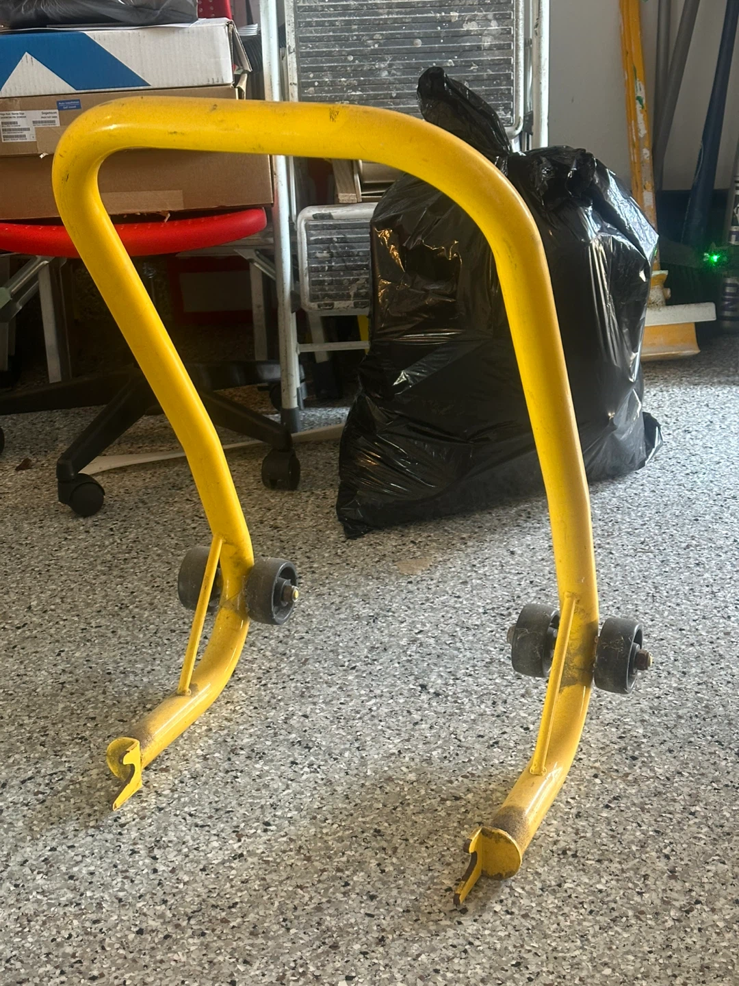 Yellow Motorcycle Rear Stand - photo 2