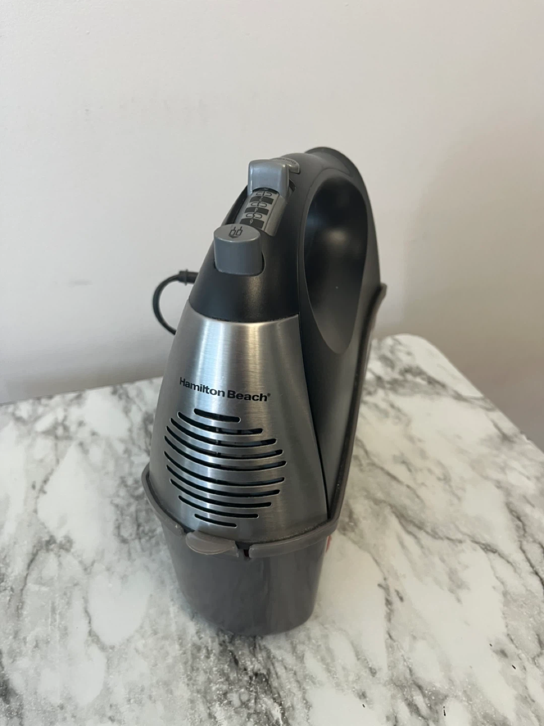 Hamilton Beach Hand Mixer with SoftScrape Beaters - photo 2