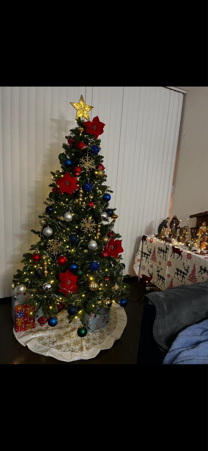7 Feet Pre-lit Christmas Tree with Ornaments - photo 3