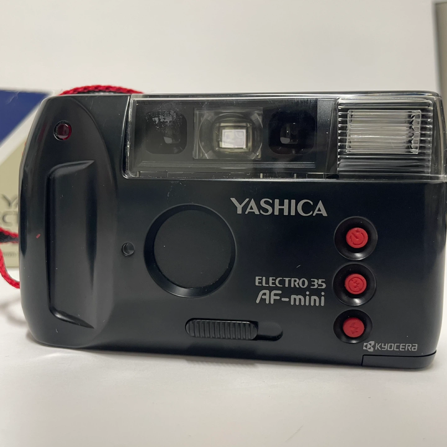 Yashica Electro 35 AF-mini 35mm Film Camera with Case - photo 2