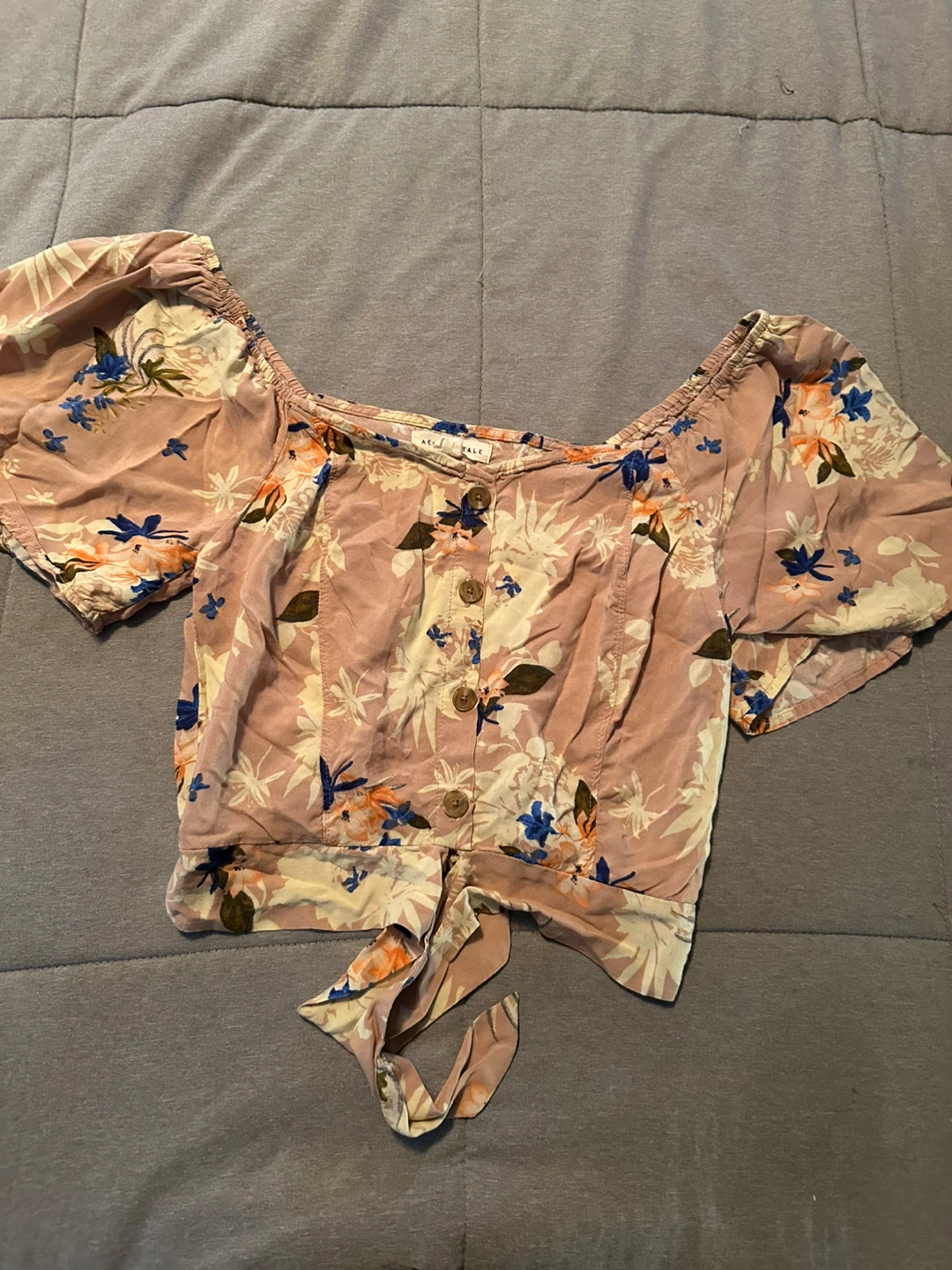 AEROPOSTALE Floral Crop Top