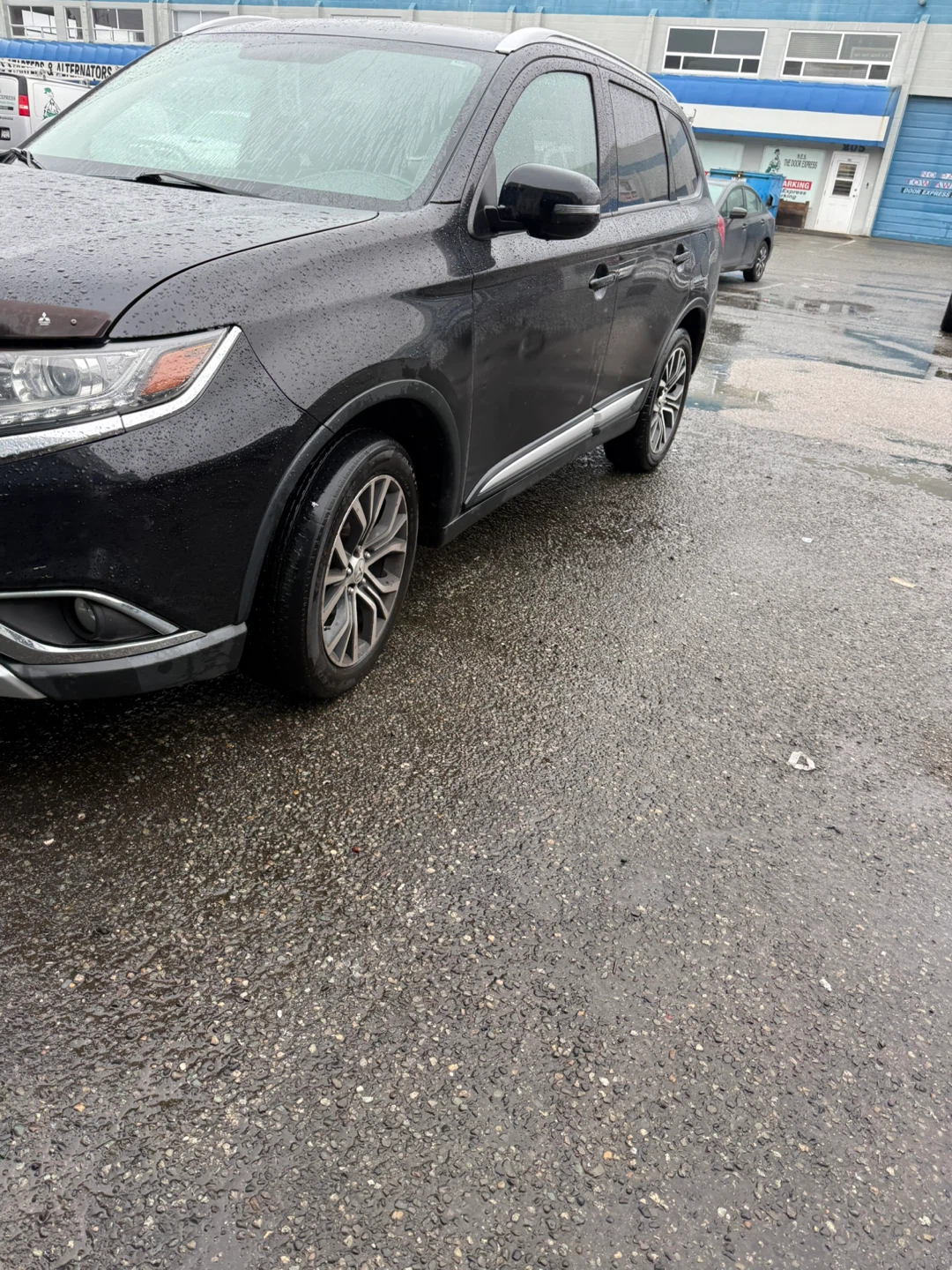 Mitsubishi Outlander - photo 3