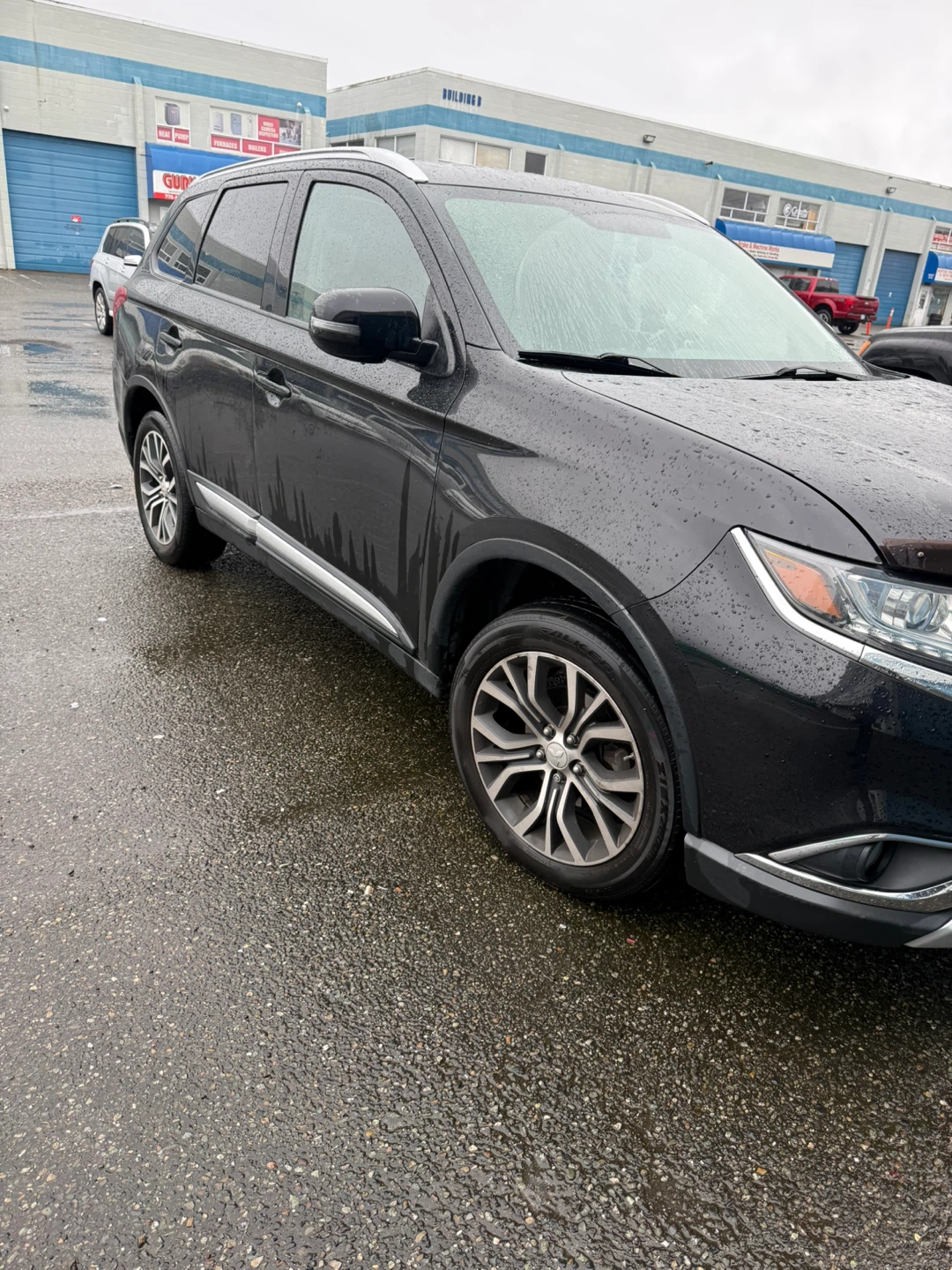 Mitsubishi Outlander - photo 2