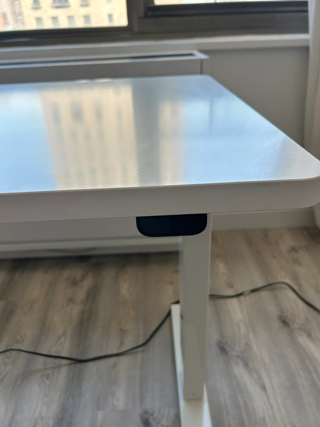 White Electric Standing Desk - photo 3