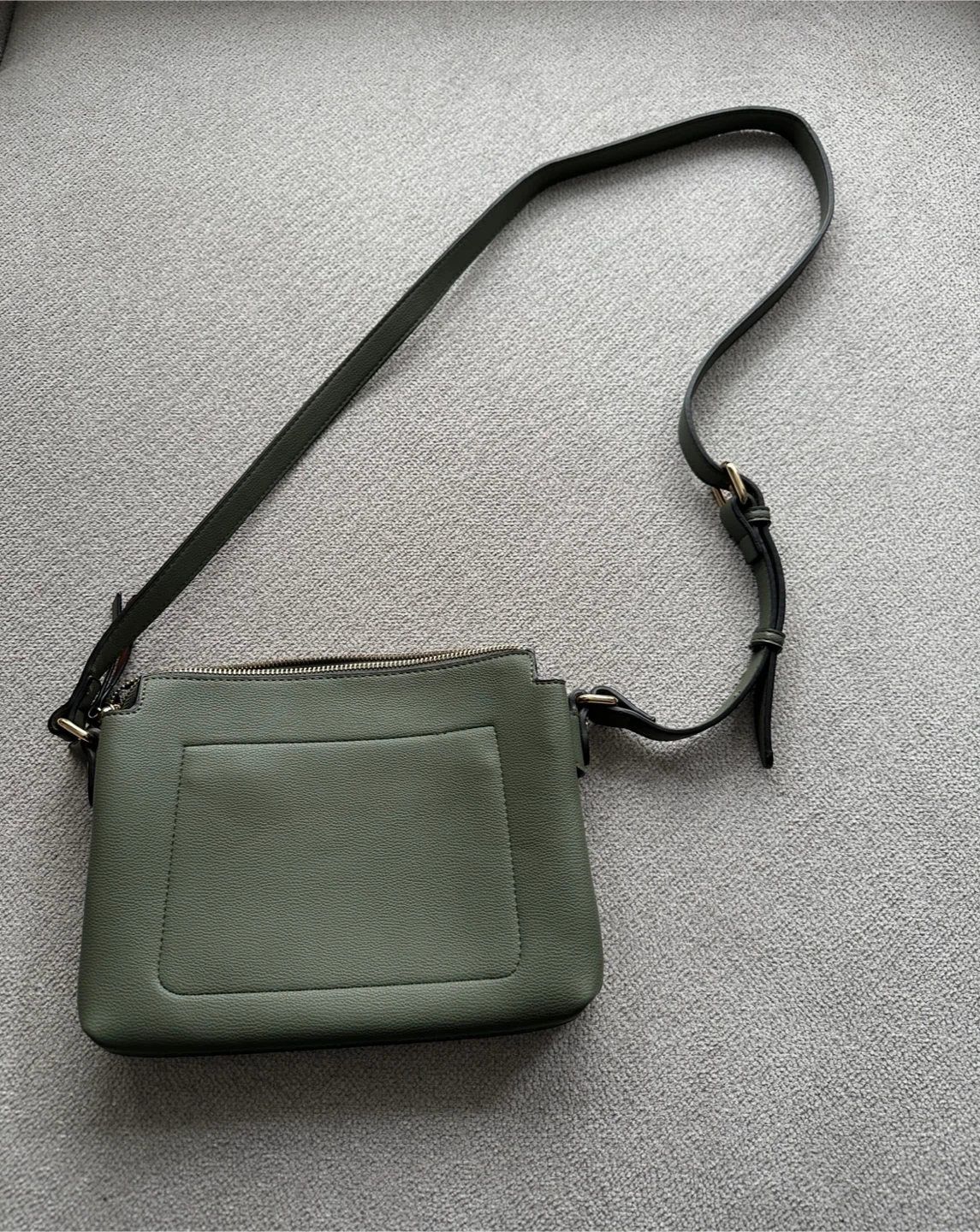 Simons  Crossbody Bag - $15 - East York