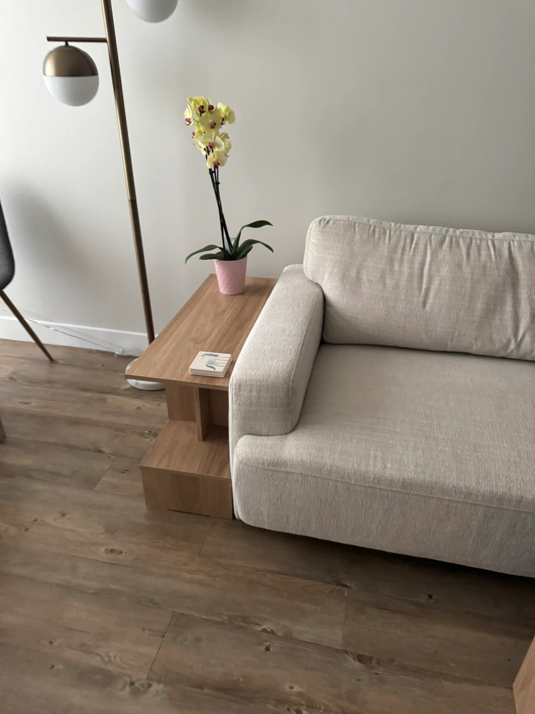 Structube cream couch - photo 2