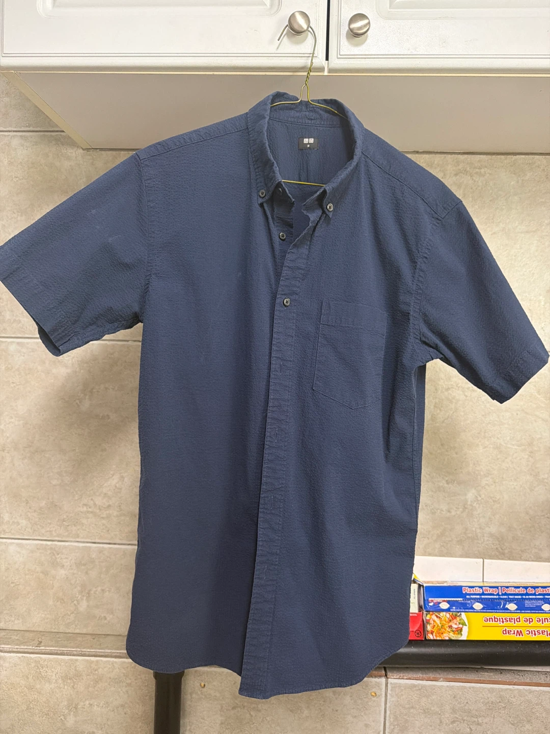 Uniqlo Men's Short Sleeve Button-Up Shirt - Navy Blue - Size M