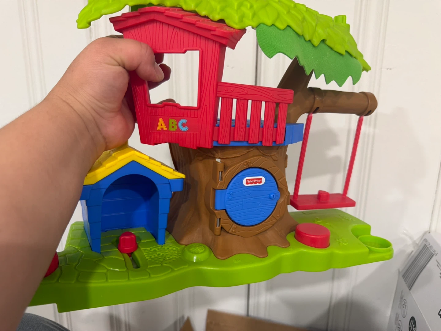 Little People Swing & Share Treehouse Playset - photo 2