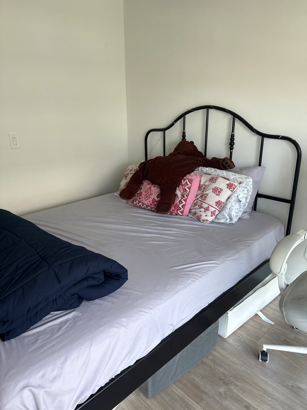 IKEA Neiden Queen Bed Frame - Black - photo 3