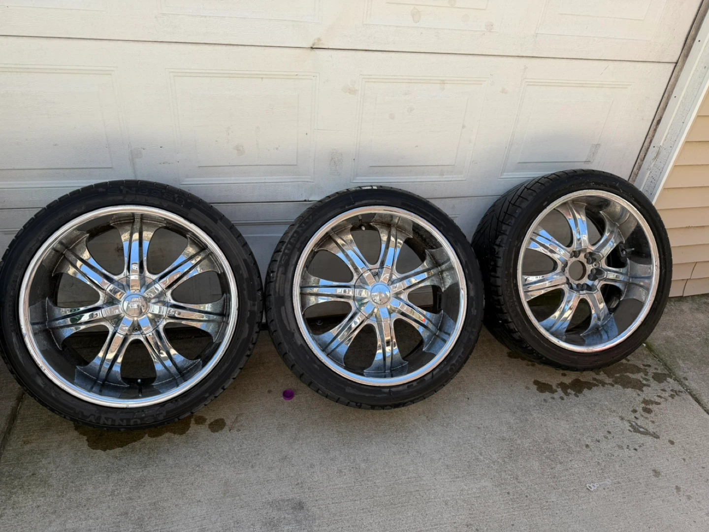22 inch Chrome Rims with Tires