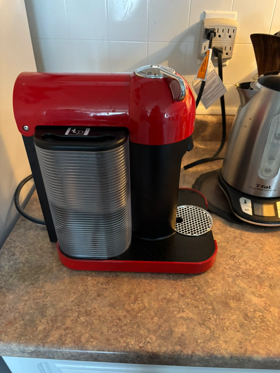 Nespresso Essenza Mini Coffee Machine Red - photo 2