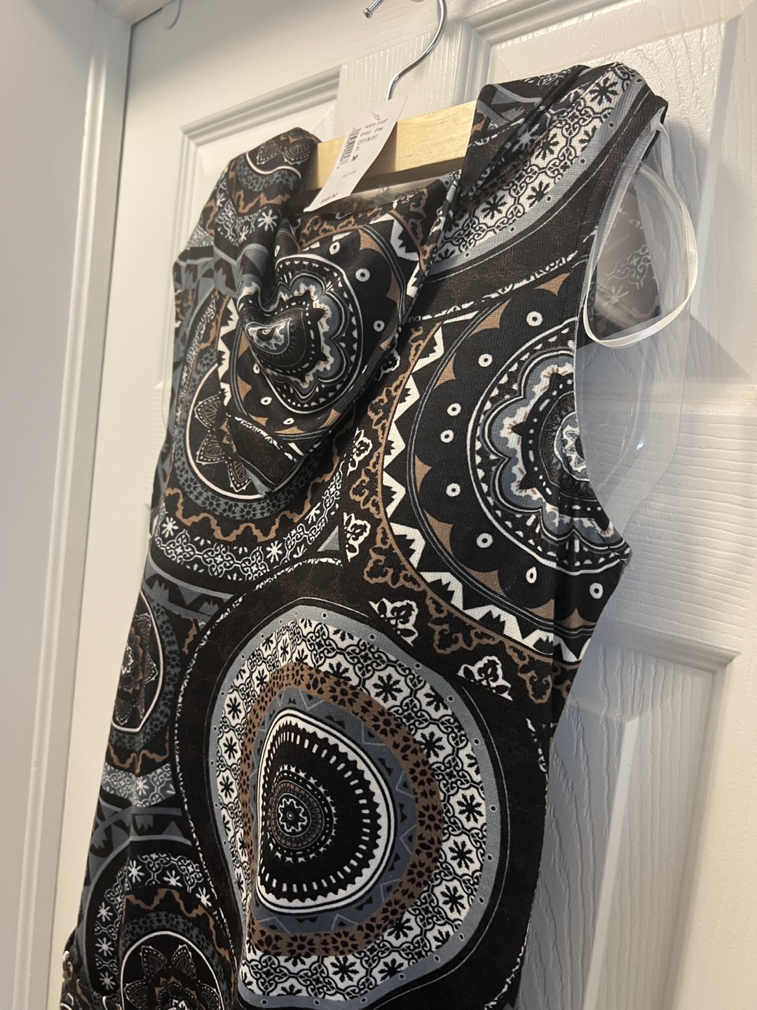 Brand new Sleeveless tunic with Bohemian Print - Size M - photo 2