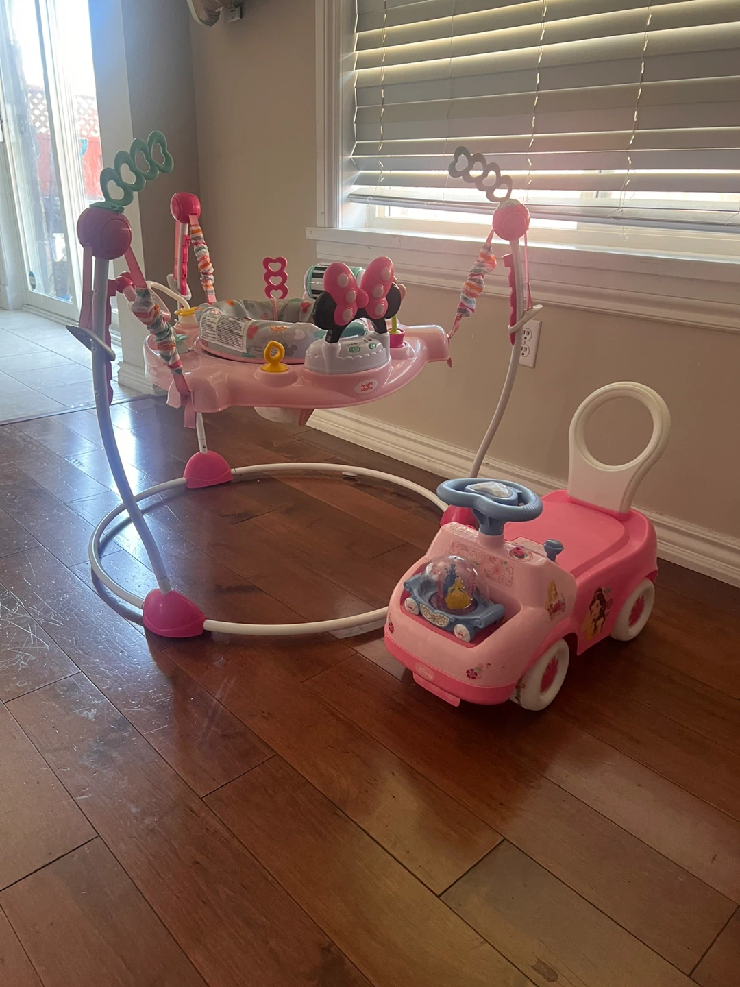 Fisher-Price Princess Minnie Mouse Jumperoo and Ride-On Toy