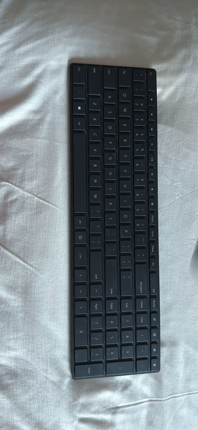 Microsoft Wireless Keyboard and Mouse Combo - photo 4