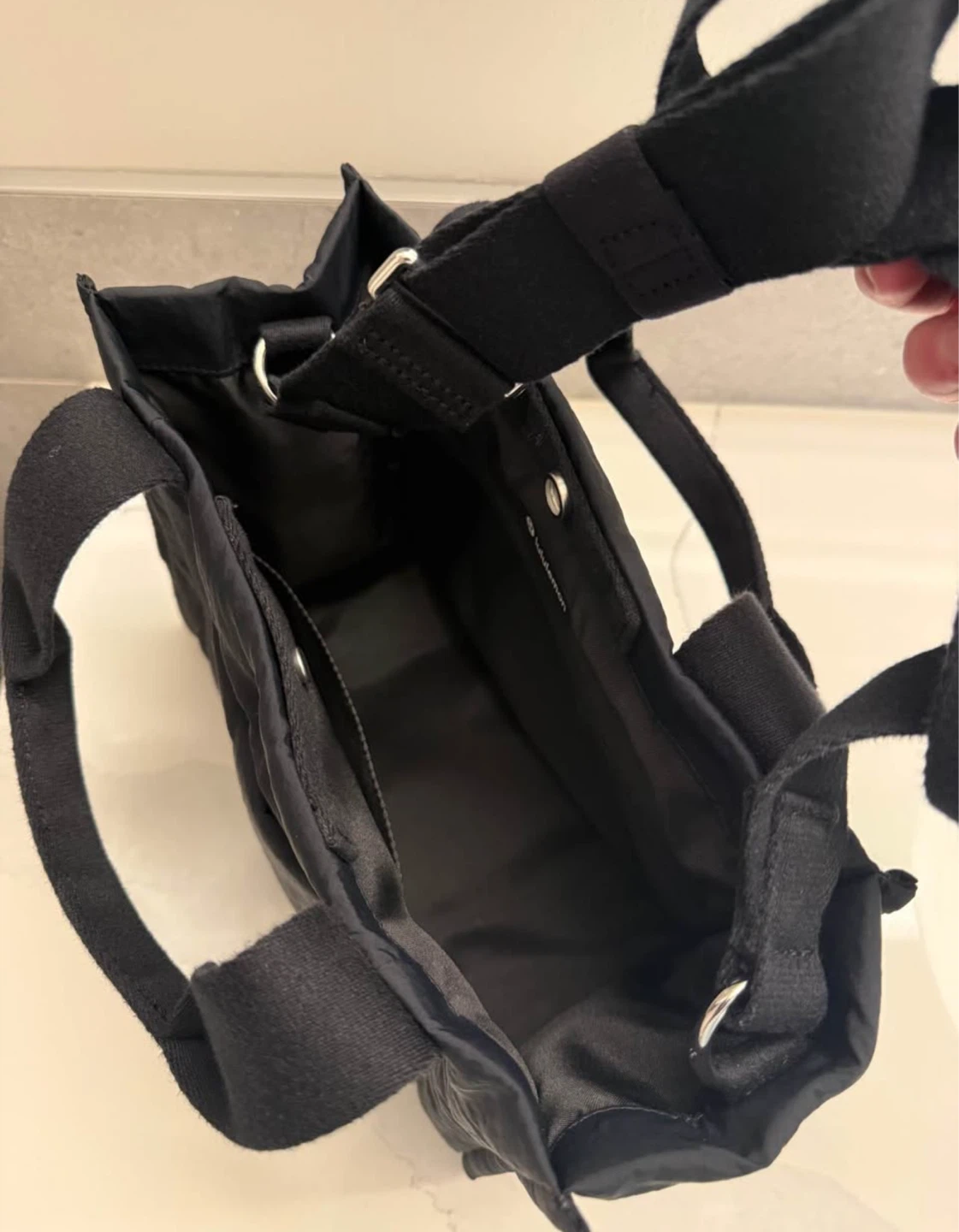 Lululemon Boxy Tote Bag 4.5L – Brand New - photo 2