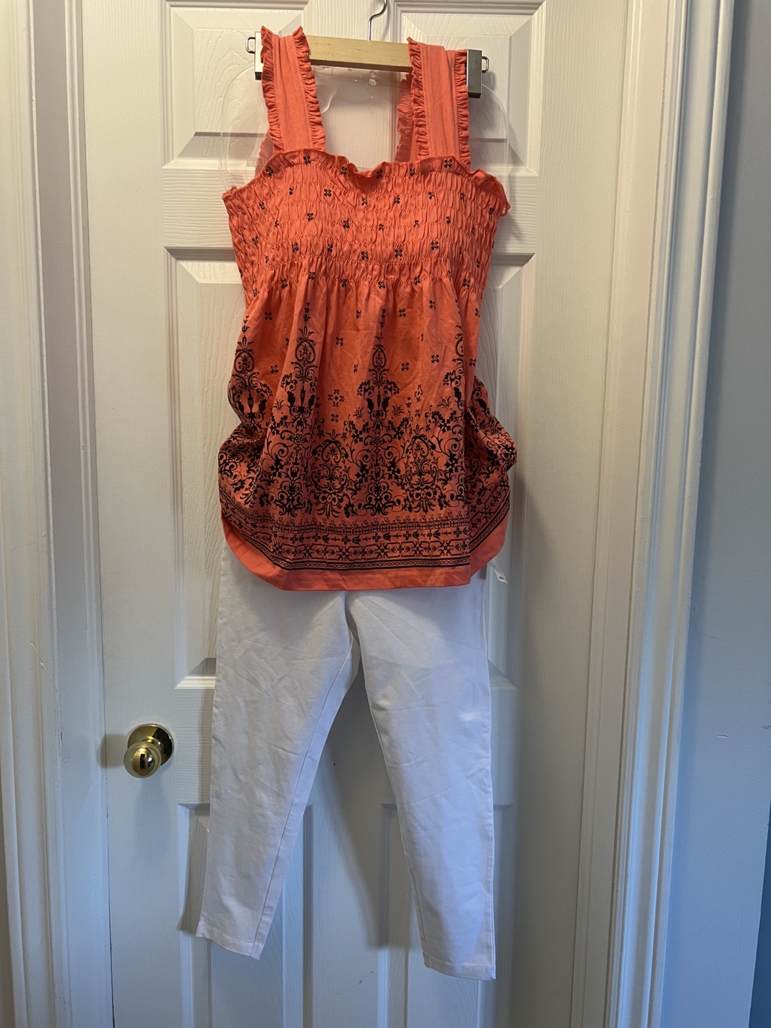 Brand new Coral Smocked Tank Top with Capris