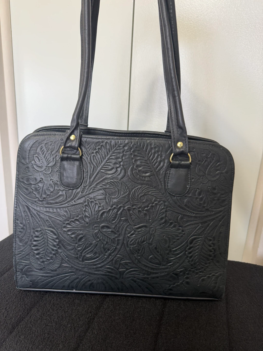 Black Embossed Leather Tote Bag w/ Crossbody Strap