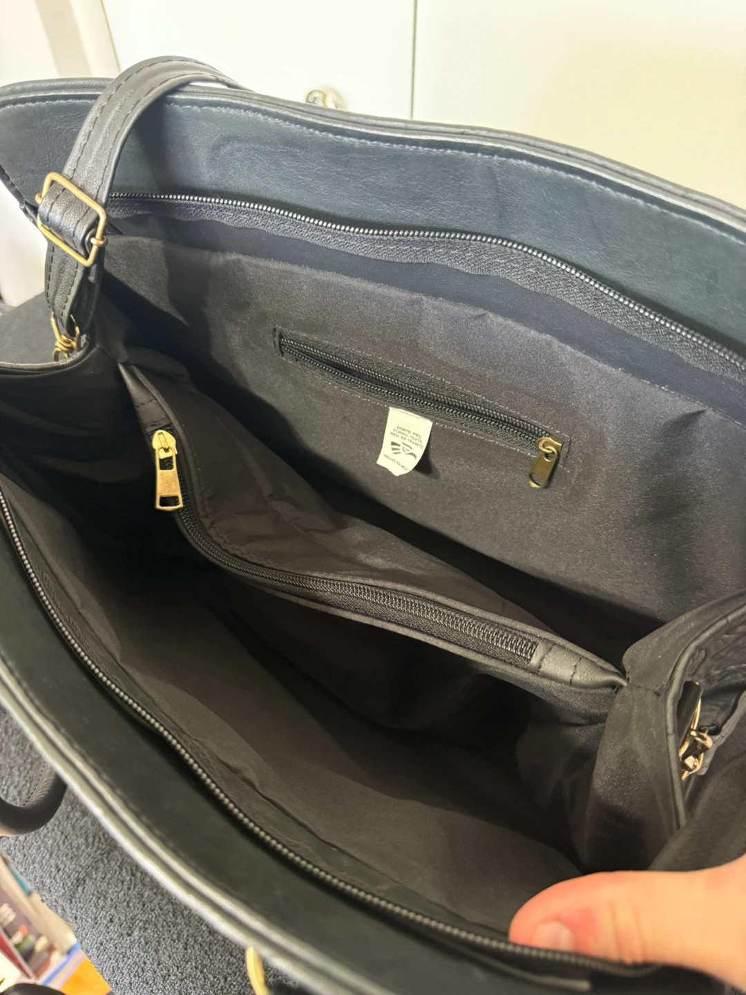 Black Embossed Leather Tote Bag w/ Crossbody Strap - photo 5